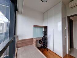 Sky Vue (D20), Condominium #561251241